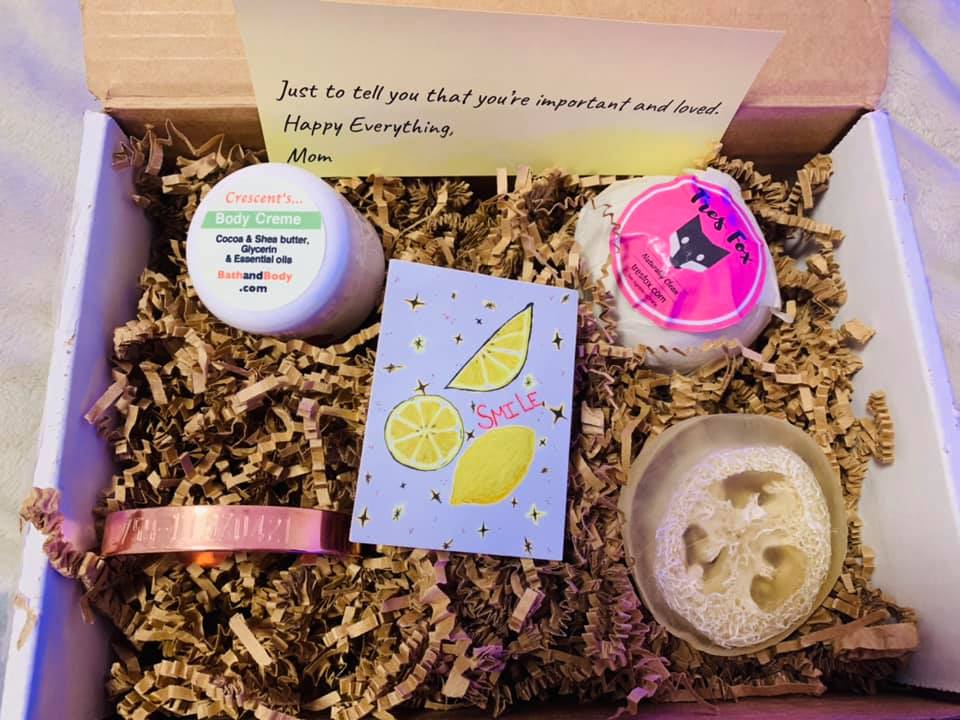 Build Your Own Custom Gift Box – The Kind Curator Co.