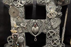 Altered 10″ Wood Letters, taught by Jackie/Journey Bound, in Classroom A & B, $50